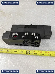 Parker F3512BGC23A Pneumatic Solenoid Valve – actual item, photo 2 of 5