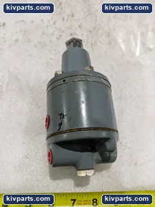 Moore Products 6639S19IK M/F Pneumatic Relay – actual item, photo 3 of 5