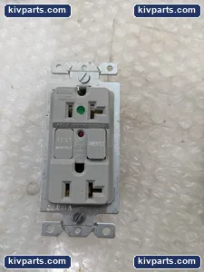 Cooper GF8300GRY GFCI Duplex Recept – actual item, photo 5 of 6