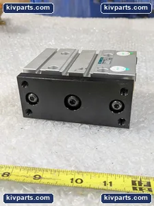 CKD STSM-4025 Guided Slide Cylinder – actual item, photo 2 of 4