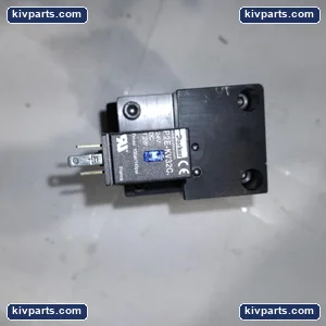 Parker B7V3BE549A Solenoid Air Control Valve – actual item, photo 3 of 4