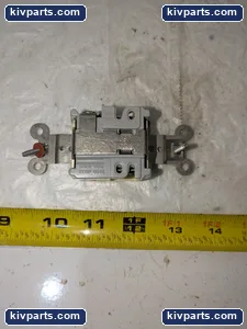 Hubbell 8310-1 Single Receptacle – actual item, photo 5 of 7