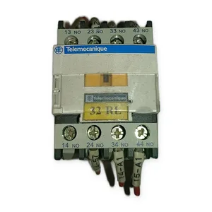Telemecanique CA2-DN40 Control Relay – actual item, photo 1 of 3