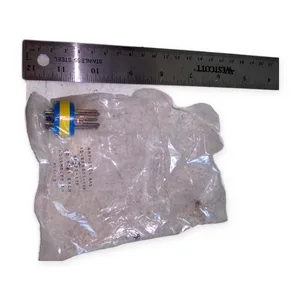 Amphenol 97-20-17P Connector