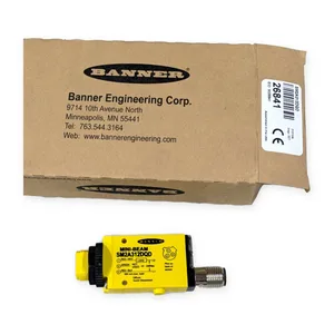 Banner SM2A312DQD Diffuse Photoelectric Sensor