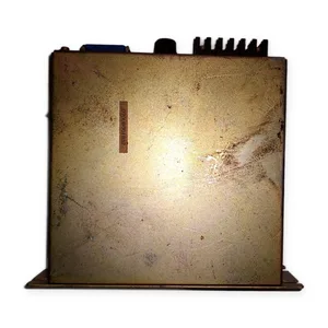 D70UB001832 – actual item, photo 1 of 5