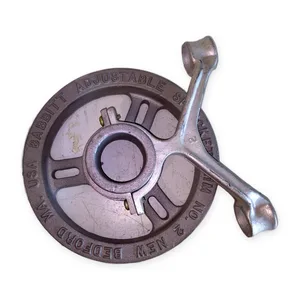 Babbitt No. 2 Adjustable Sprocket Rim Chainwheel Cast Iron Valve Wheel Operator – actual item, photo 1 of 3