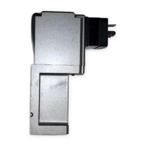 SMC EVS7-10-FJG-D-3CV Pneumatic 3 Port Solenoid Valve