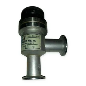 161-0103-2 High Vacuum Right Angle Valve – actual item, photo 1 of 6