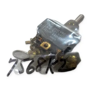 Cutler-Hammer 7568K2 Toggle Switch