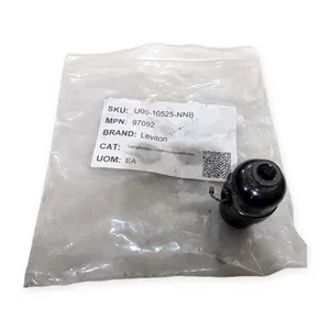 Leviton 97092 Lampholder Socket Adapter