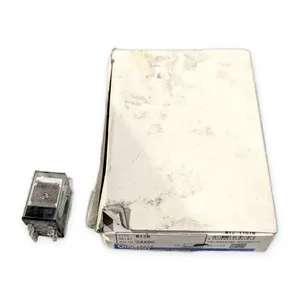 Omron MY2N Relay – actual item, photo 1 of 5