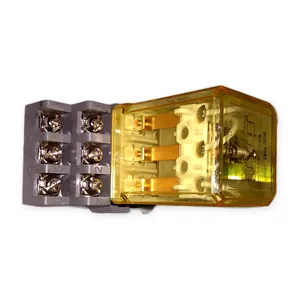 IDEC SP3B-05 Relay Socket