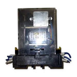 Omron MM2XP-D Relay – actual item, photo 1 of 6