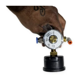 EFD Model 2002P 300PSIG 0921 Pressure Regulator Range 0/100