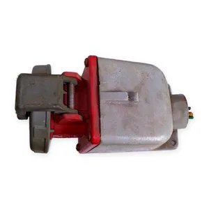 Hubbell 430R7W Receptacle
