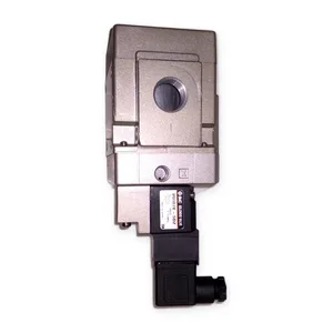 SMC VG342R-5DZ-04-E 3 Port Poppet Solenoid Valve – actual item, photo 1 of 4