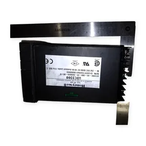 Honeywell UDC3300 Temperature Controller