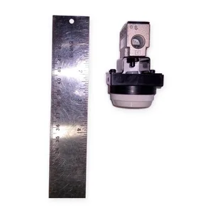 SMC VM130-01-33 Mechanical Valve Push Button