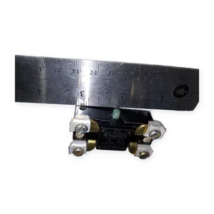 Square D 9007BO3 Snap Switch Limit Switch Contact
