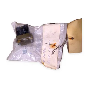 P-007893 Stop Contact – actual item, photo 1 of 4