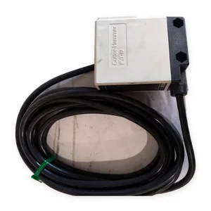 Cutler-Hammer E64CCL2C Reflective Photoelectric Sensor – actual item, photo 1 of 3