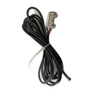 Keyence PR-M5 1N3 Photoelectric Sensor