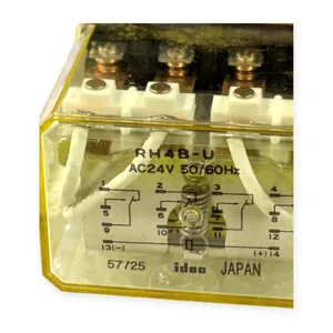 IDEC RH4B-U Ice Cube Relay