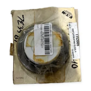Eaton KIT990195 Seal Kit Radial Lip Oil Seal