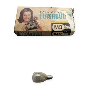 Sylvania M3 Flashbulb 1