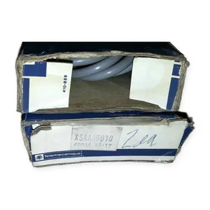 Telemecanique XSAA05010 Proximity Switch Sensor