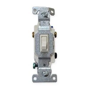 Eaton 1303-7LA-SPL2 Toggle Wall Switch