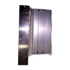 SMC SS5Y3-42-09-01 SY3000 Pneumatic Air Valve – actual item, photo 1 of 4