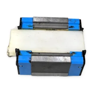 Linear Guide Carriage Block Ball Square Blue End Caps Grease Fitting Industrial – actual item, photo 1 of 4