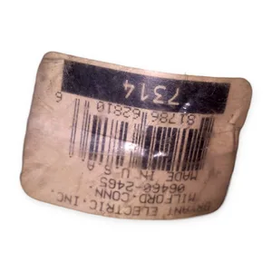 Bryant 7314 Nylon Locking Connector