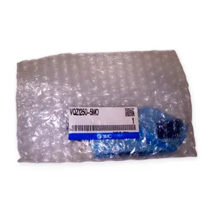 SMC VQZ1250-5MO Solenoid Valve 5 Port Base