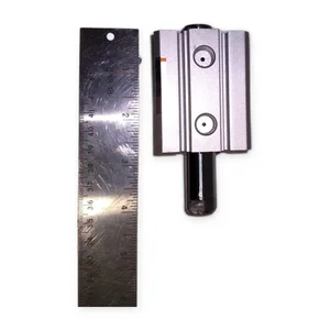 SMC CQ2WB32-25D Compact Air Cylinder – actual item, photo 1 of 3