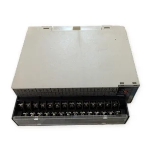 Omron C200H-DA003 PLC Module