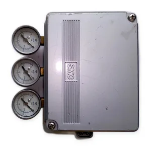 SMC IP300-010 Pneumatic Valve – actual item, photo 1 of 4