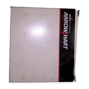 Cooper 5131V-BOX Receptacle