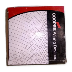 Cooper 2152V-BOX Receptacle – actual item, photo 1 of 4