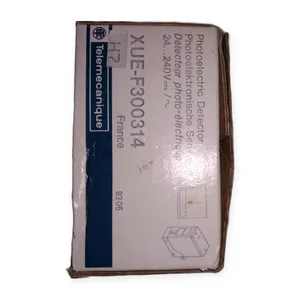 Telemecanique XUE-F300314 Photoelectric Sensor